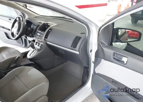 2010 Nissan Sentra 2.0S z USA, uszkodzony, nr VIN 3N1AB6AP8AL717590